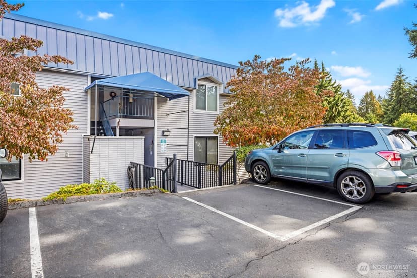 Property photo for 924 Shorewood Drive #E-49, Bremerton photo 4