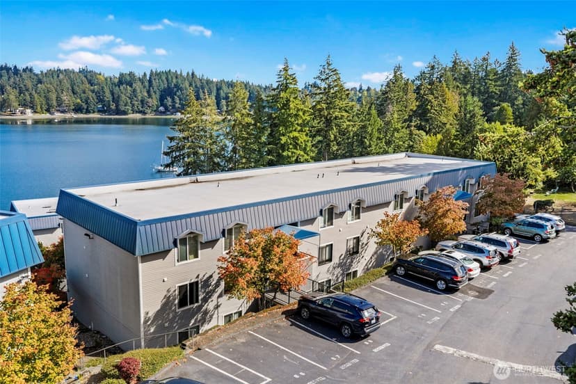 Property photo for 924 Shorewood Drive #E-49, Bremerton photo 2