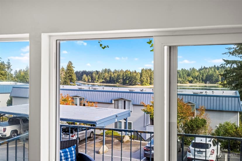 Property photo for 924 Shorewood Drive #E-49, Bremerton photo 17