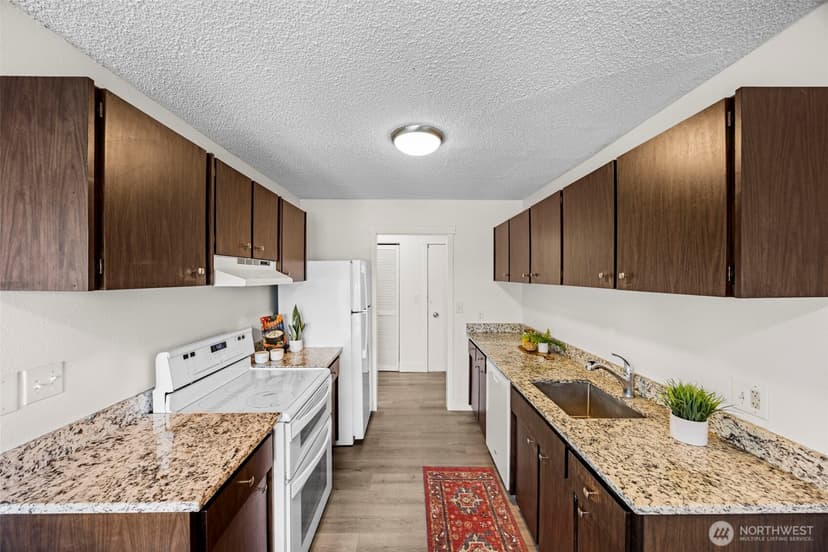 Property photo for 924 Shorewood Drive #E-49, Bremerton photo 10
