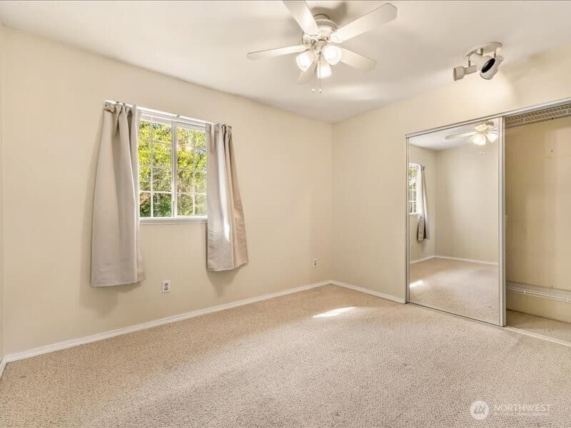 Property photo for 15219 78th Avenue NE, Kenmore photo 27