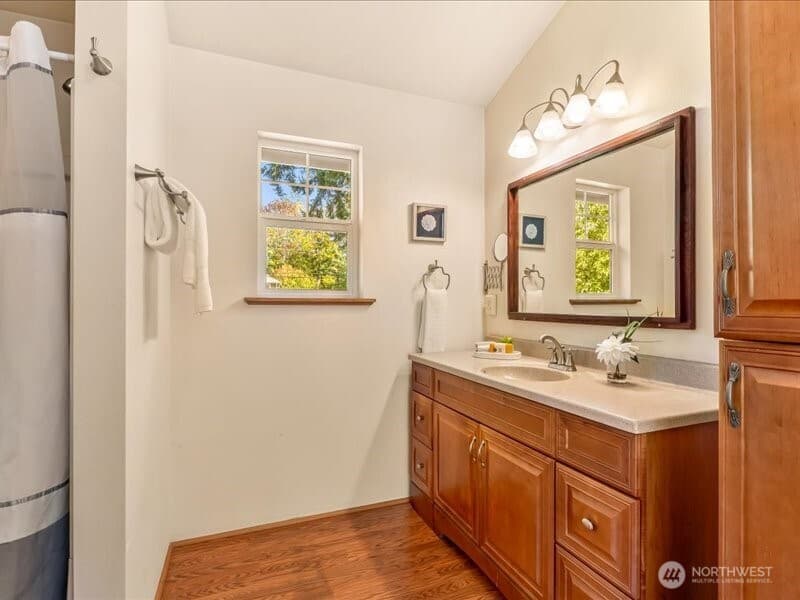 Property photo for 15219 78th Avenue NE, Kenmore photo 26