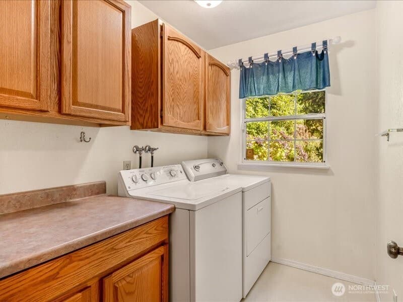Property photo for 15219 78th Avenue NE, Kenmore photo 17