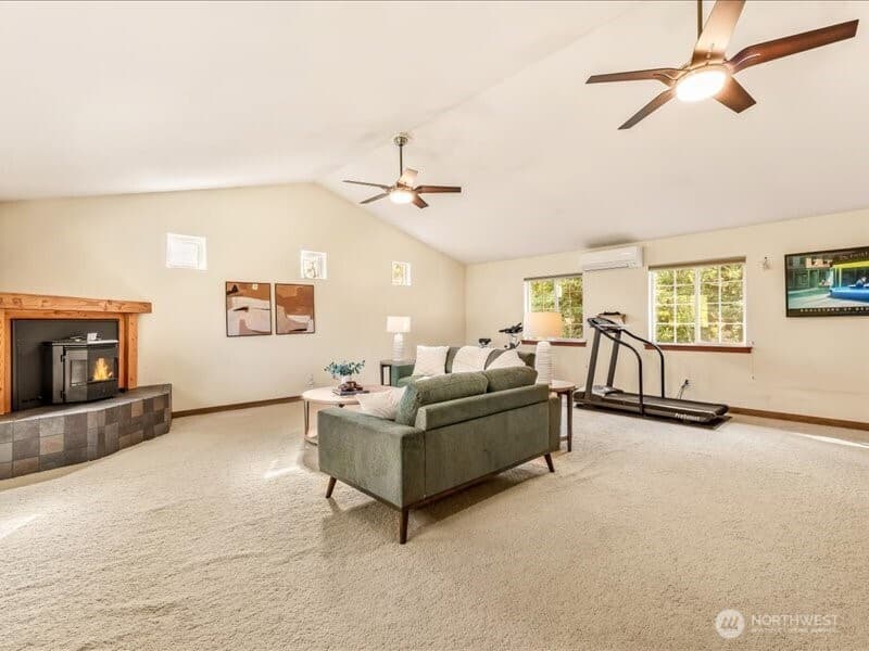 Property photo for 15219 78th Avenue NE, Kenmore photo 21