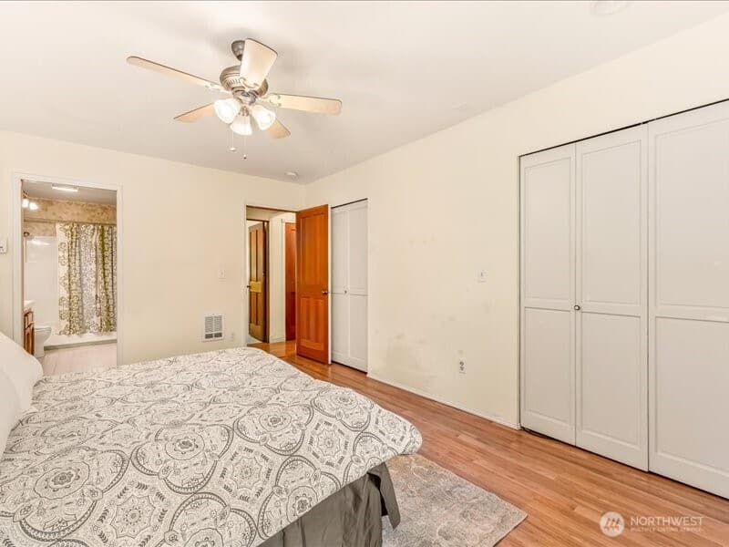 Property photo for 15219 78th Avenue NE, Kenmore photo 19