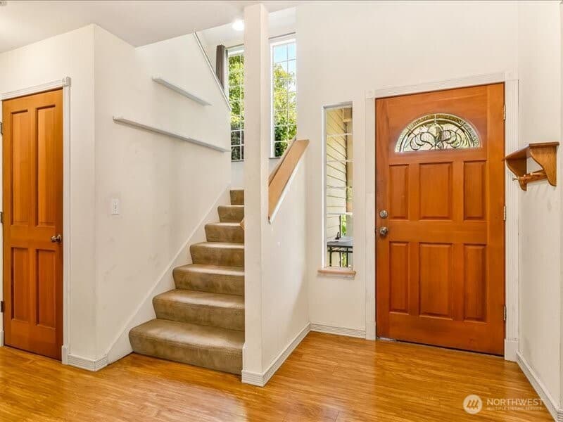Property photo for 15219 78th Avenue NE, Kenmore photo 6