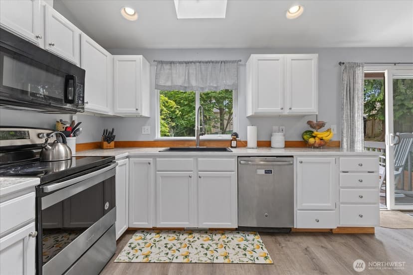 Property photo for 421 Rainbow Place, Snohomish photo 11