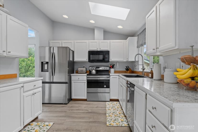 Property photo for 421 Rainbow Place, Snohomish photo 9