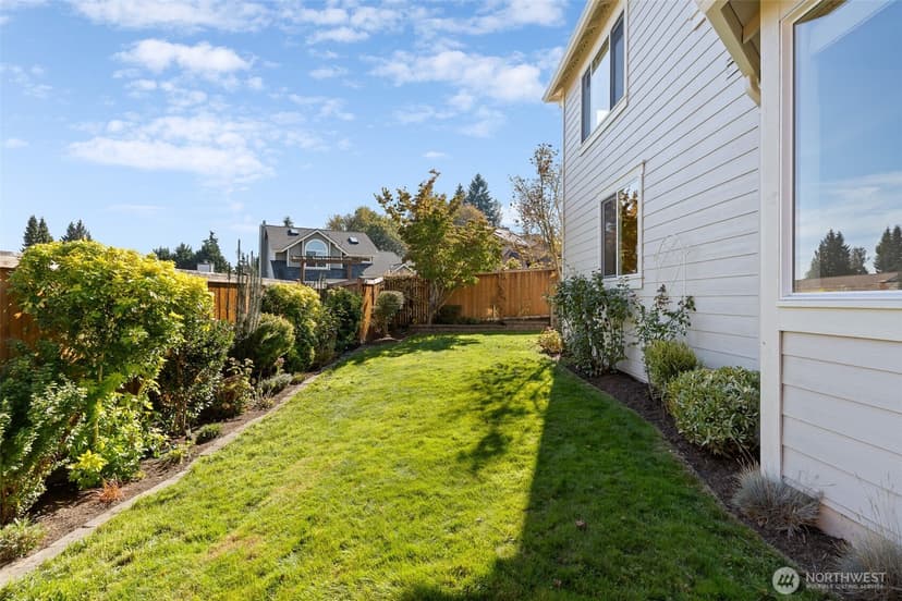 Property photo for 15105 85th Avenue NE, Kenmore photo 34