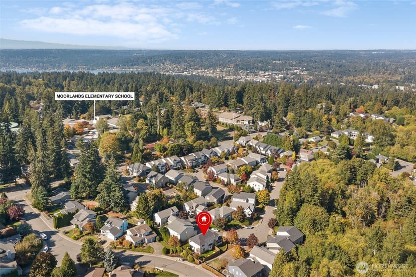 Property photo for 15105 85th Avenue NE, Kenmore photo 38