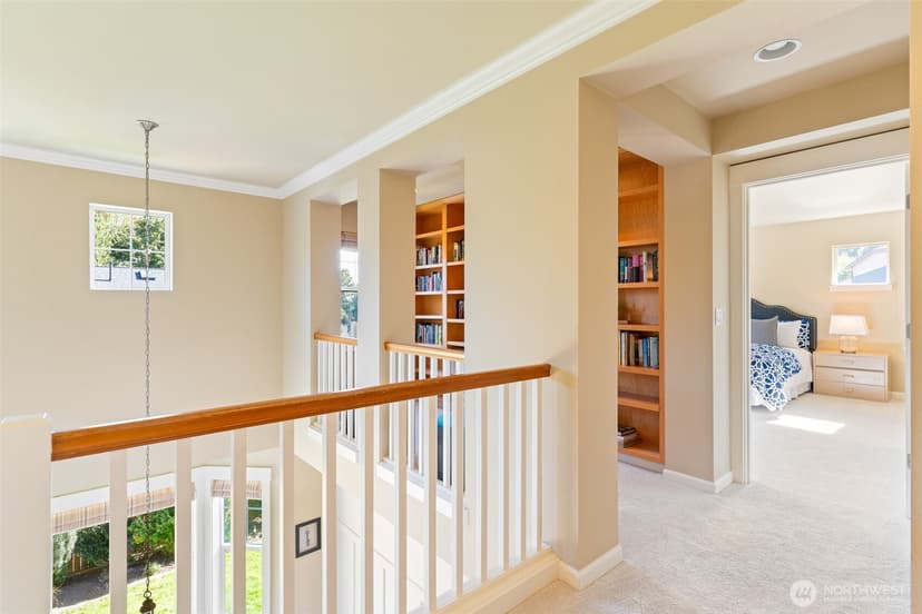 Property photo for 15105 85th Avenue NE, Kenmore photo 15