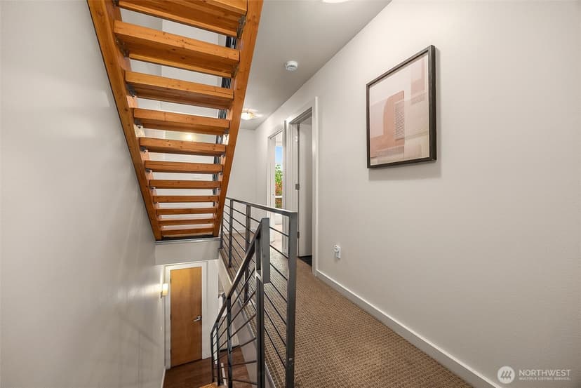 Property photo for 121 20th Avenue, Seattle photo 17