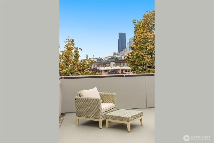 Property photo for 121 20th Avenue, Seattle photo 22