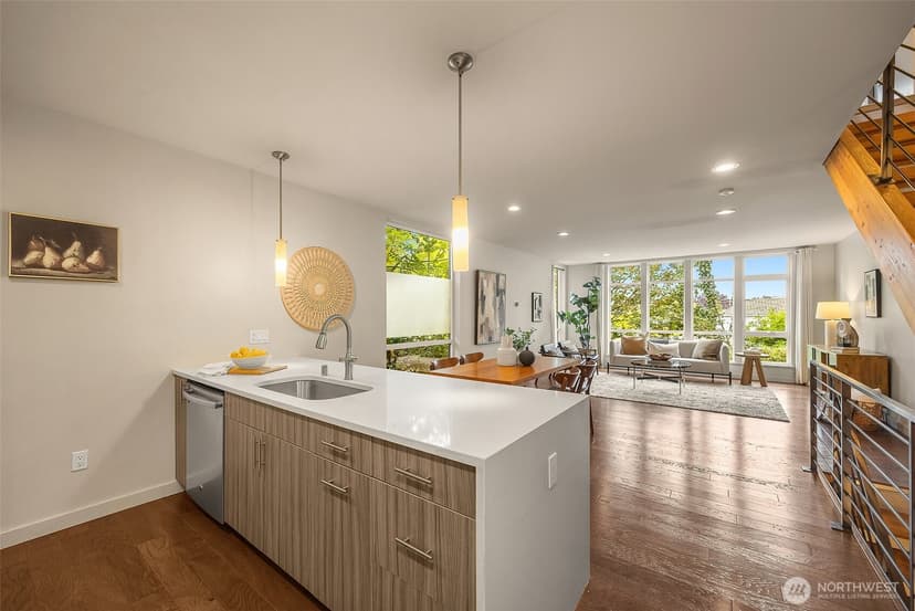 Property photo for 121 20th Avenue, Seattle photo 12