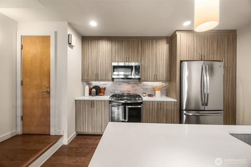 Property photo for 121 20th Avenue, Seattle photo 9