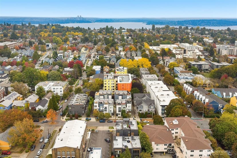 Property photo for 121 20th Avenue, Seattle