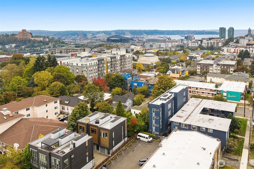 Property photo for 121 20th Avenue, Seattle photo 32