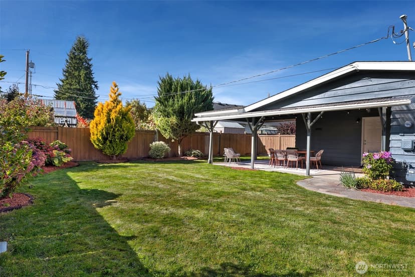 Property photo for 12103 Gibson Road, Everett photo 20