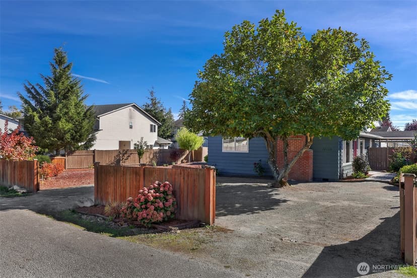 Property photo for 12103 Gibson Road, Everett photo 25