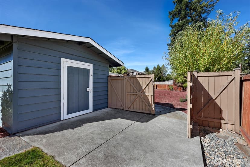 Property photo for 12103 Gibson Road, Everett photo 23