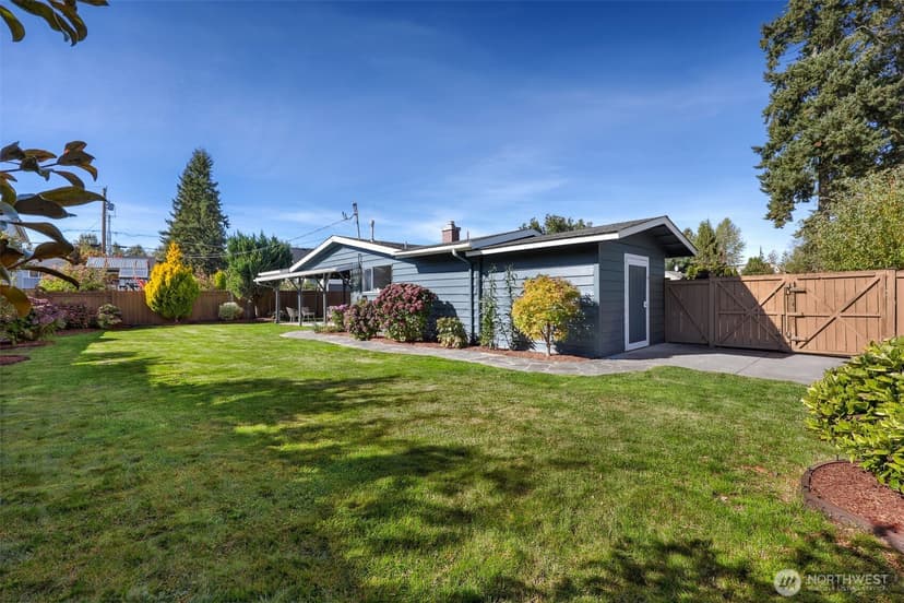 Property photo for 12103 Gibson Road, Everett photo 22