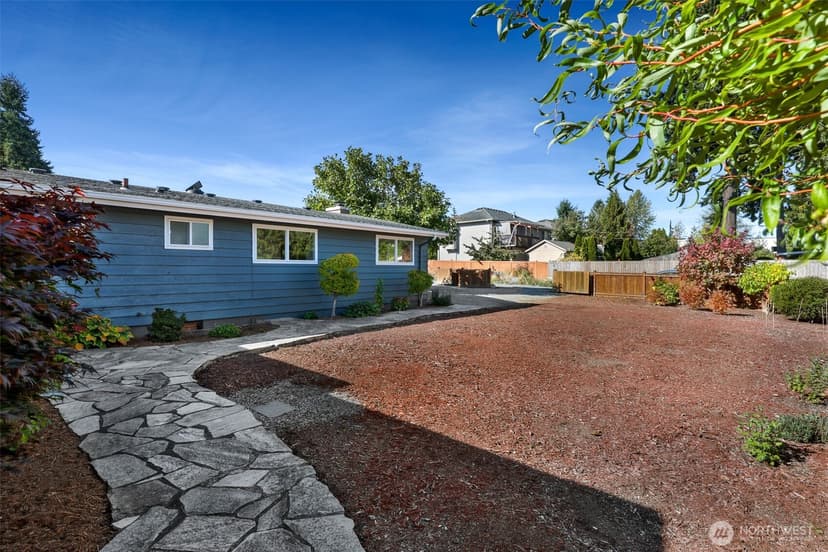 Property photo for 12103 Gibson Road, Everett photo 24