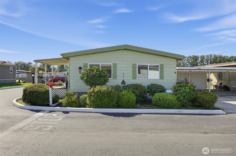 Property photo for 10628 60th Street Court E #140, Puyallup photo 3