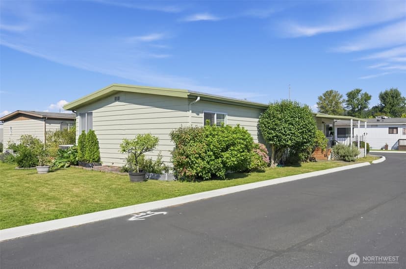 Property photo for 10628 60th Street Court E #140, Puyallup photo 4