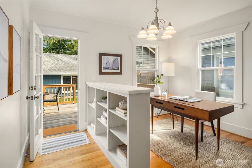Property photo for 5108 Woodlawn Avenue N, Seattle photo 15