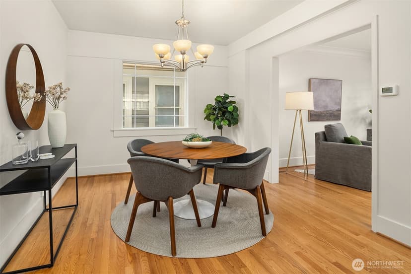 Property photo for 5108 Woodlawn Avenue N, Seattle photo 9
