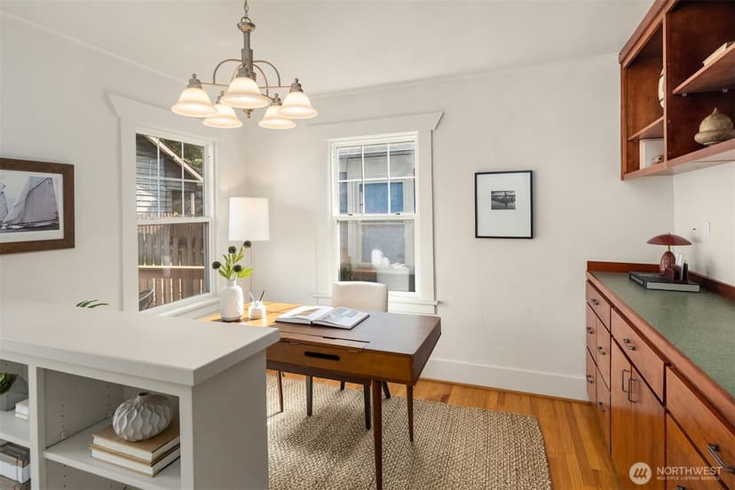 Property photo for 5108 Woodlawn Avenue N, Seattle photo 16