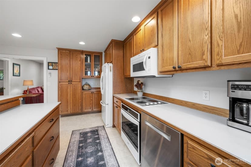 Property photo for 2304 5th Street, Everett photo 10