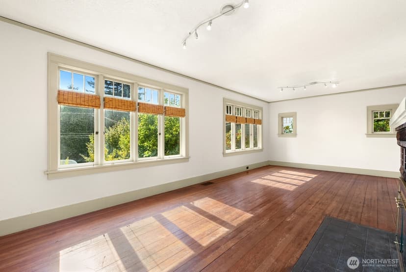 Property photo for 1630 SW Austin Street, Seattle photo 3