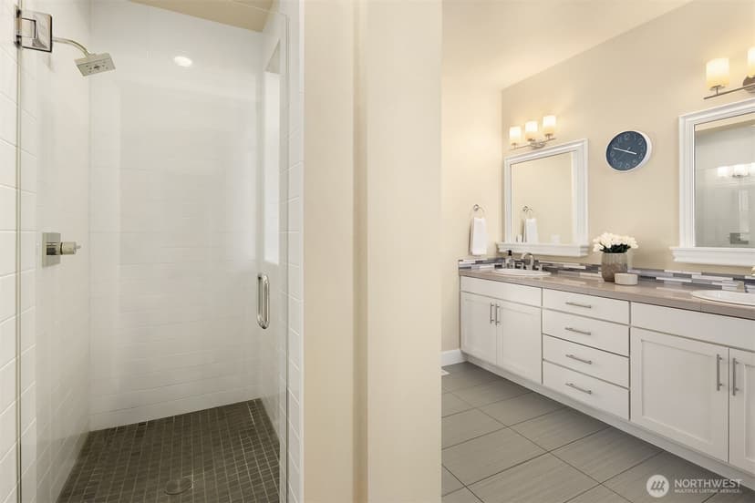 Property photo for 10805 NE 190th Place, Bothell photo 39