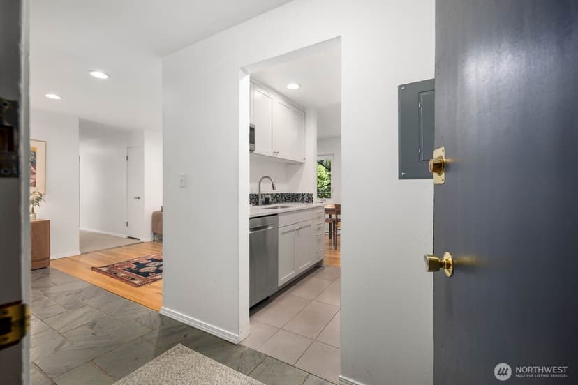 Property photo for 632 13th Avenue E #19, Seattle photo 3