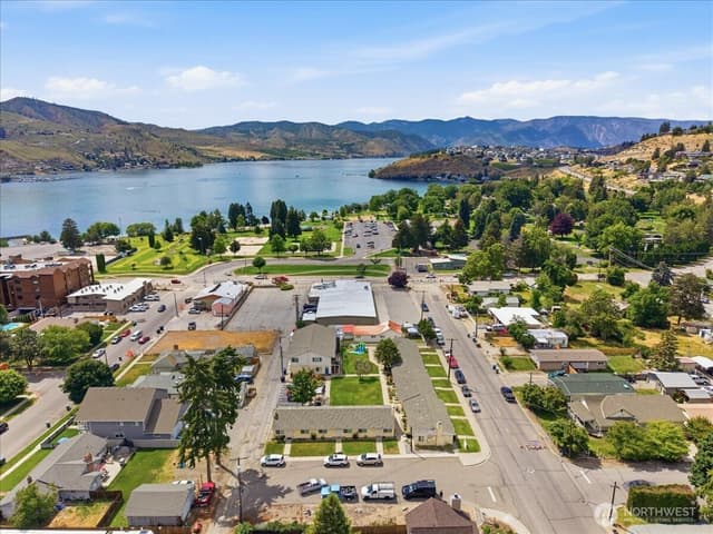 Property photo for 315 W Gibson Avenue, Chelan photo 3