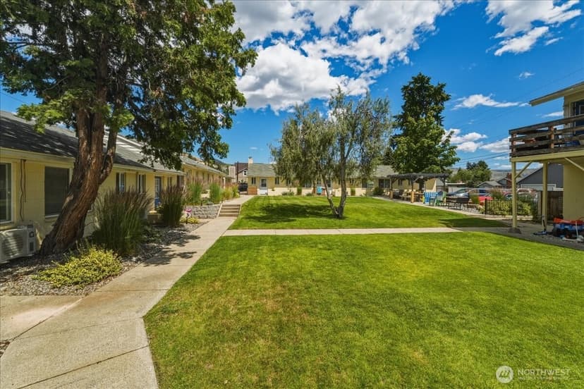 Property photo for 315 W Gibson Avenue, Chelan photo 13