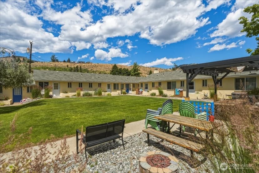 Property photo for 315 W Gibson Avenue, Chelan photo 11
