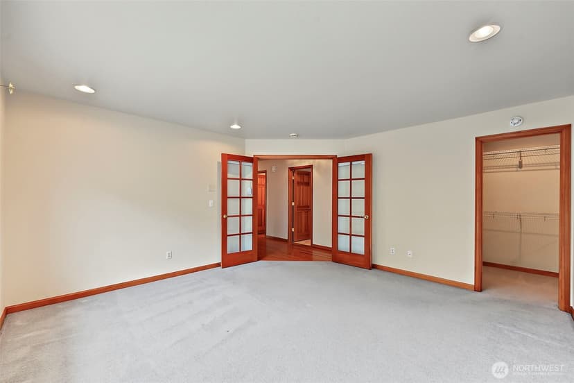 Property photo for 4217 Crystal Lane Loop SE, Puyallup photo 19