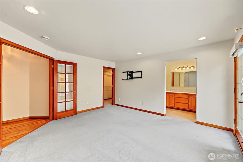 Property photo for 4217 Crystal Lane Loop SE, Puyallup photo 18