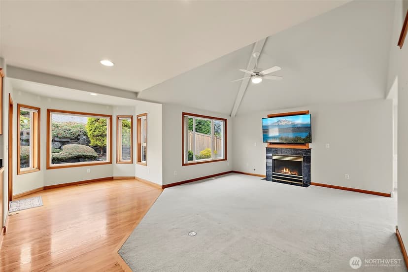 Property photo for 4217 Crystal Lane Loop SE, Puyallup photo 10