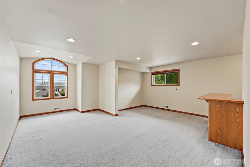 Property photo for 4217 Crystal Lane Loop SE, Puyallup photo 23