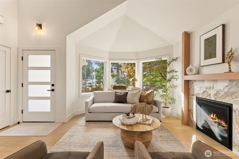 Property photo for 7312 Fauntleroy Way SW, Seattle photo 5