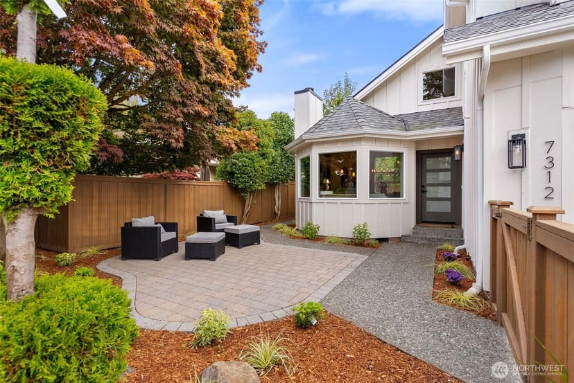 Property photo for 7312 Fauntleroy Way SW, Seattle photo 2