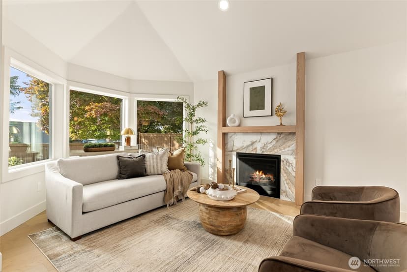Property photo for 7312 Fauntleroy Way SW, Seattle photo 6