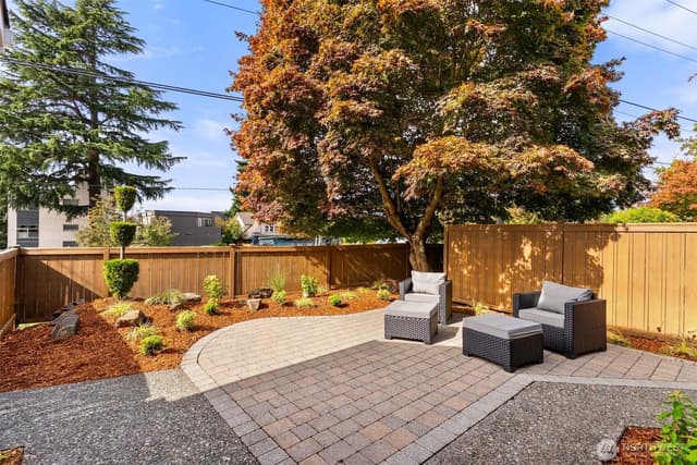 Property photo for 7312 Fauntleroy Way SW, Seattle photo 3