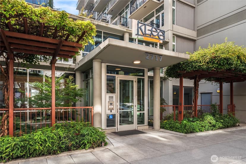 Property photo for 2717 Western Avenue #8014, Seattle