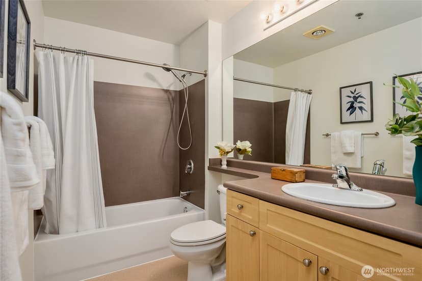 Property photo for 2717 Western Avenue #8014, Seattle photo 19