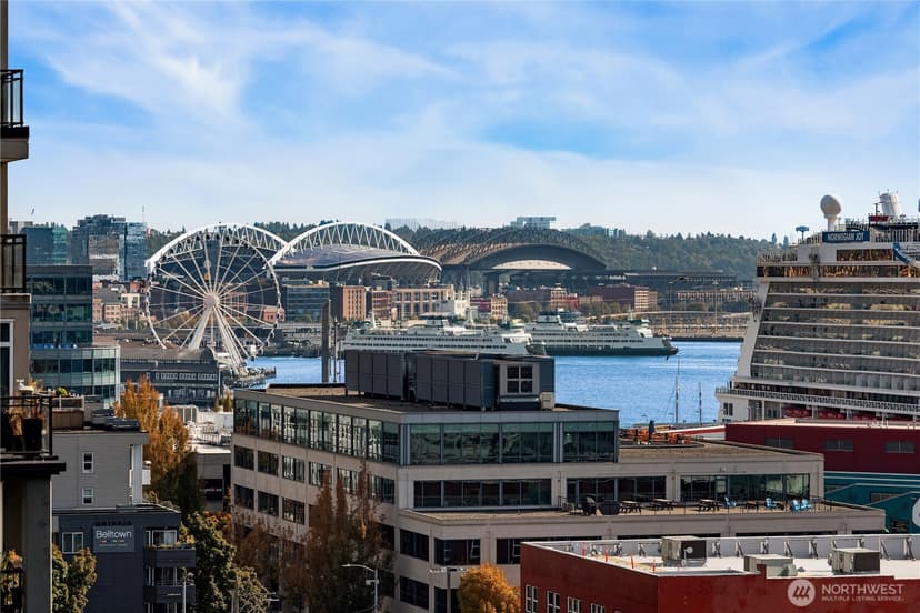 Property photo for 2717 Western Avenue #8014, Seattle photo 8