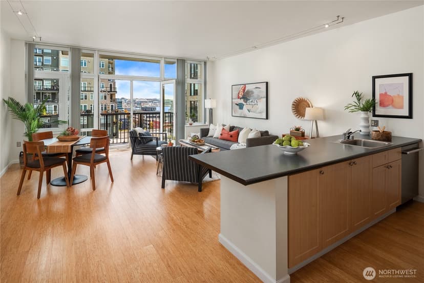 Property photo for 2717 Western Avenue #8014, Seattle photo 15